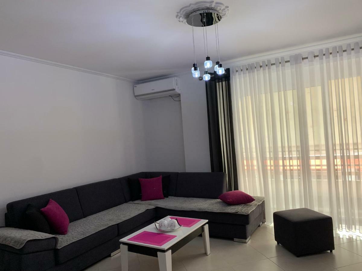 Marinela Apartment Sarandë Exteriör bild
